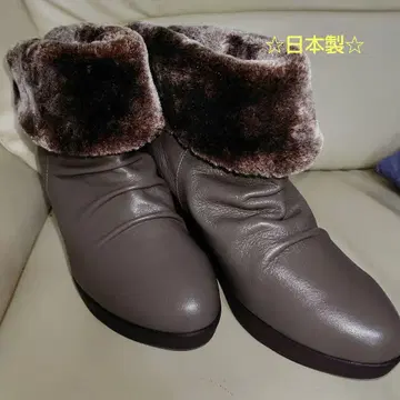 그레이 어그 부츠 브라운 퍼