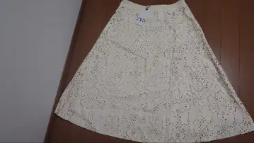 [ 미사용 새상품 ] ZARA 다이컷 인조 가죽 스커트 XL