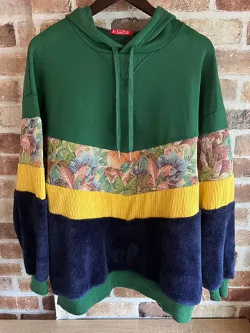 안티쿠아/안티크카페 자카드 직조 이소재 절개 배색 후드티 차이하네