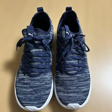 PUMA IGNITE 네이비 스니커즈