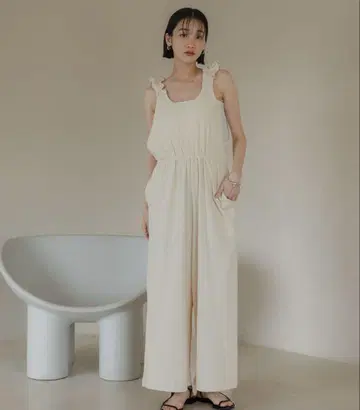 LOWRYSFARM 프릴 살로펫 새상품