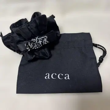 아카 acca 비쥬 장식 스크런치 블랙