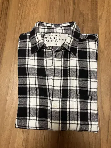 Frank & Eileen XS 블랙 x 화이트 새상품급