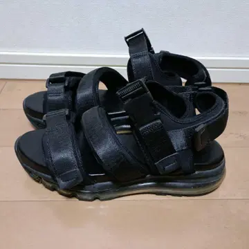 HARE 블랙 스포츠 샌들 M 사이즈 에어 밑창