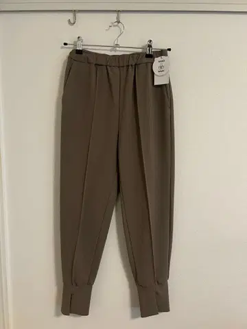 Loungedress 스트레치 팬츠 모카