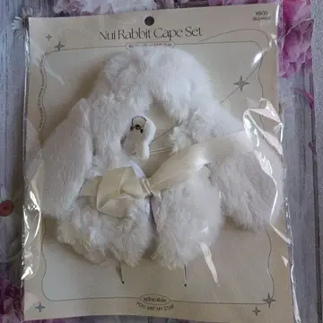 쓰리코인즈 누이 케이프 세트 토끼 화이트 15cm