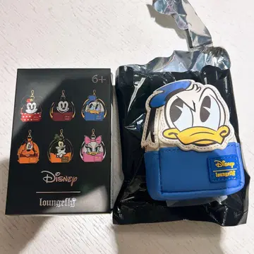 Disney 도널드 덕 라운지 플라이 백참