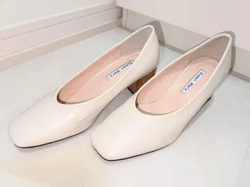 [ Queen Mary ] 퀸 마리 아이보리 펌프스