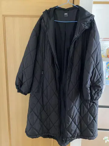 ZARA 블랙 퀼팅 다운 자켓