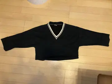 PUMA V넥 블랙 맨투맨 L 사이즈