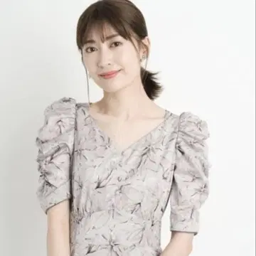 미사용 새상품 아푸와이저 리셰 백산 플라워 원피스