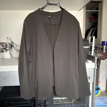 유니클로 수트 브라운 M 사이즈 여성용 셋업 티셔츠