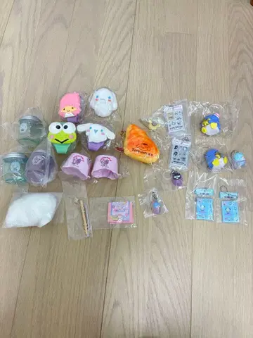 산리오 가챠 캡슐 토이