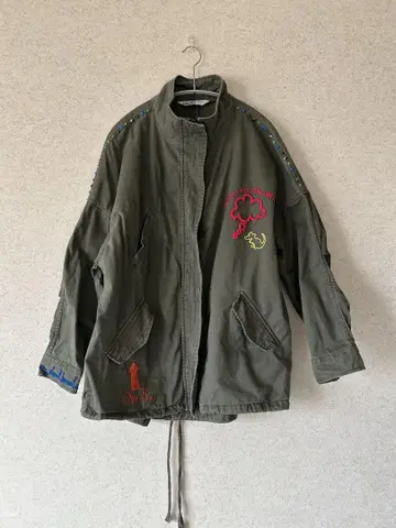 ZARA 올리브 그린 밀리터리 자켓