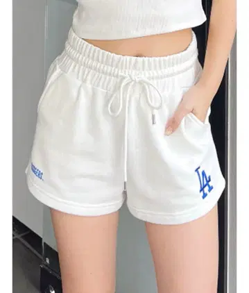 LA 로고 화이트 숏팬츠