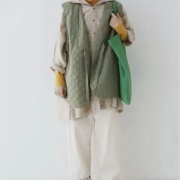 네스트로브 코튼 라미 퀼팅 리버서블 베스트 루즈핏