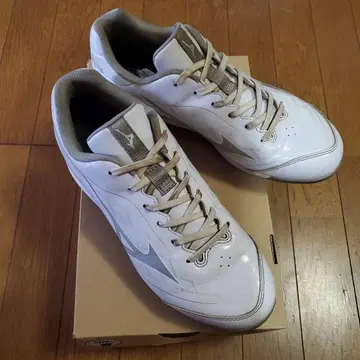 야구 스파이크 미즈노 26cm