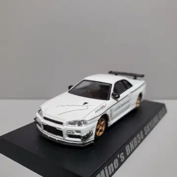 아오시마 1/64 닛산 스카이라인 GT-R BNR34 마인즈