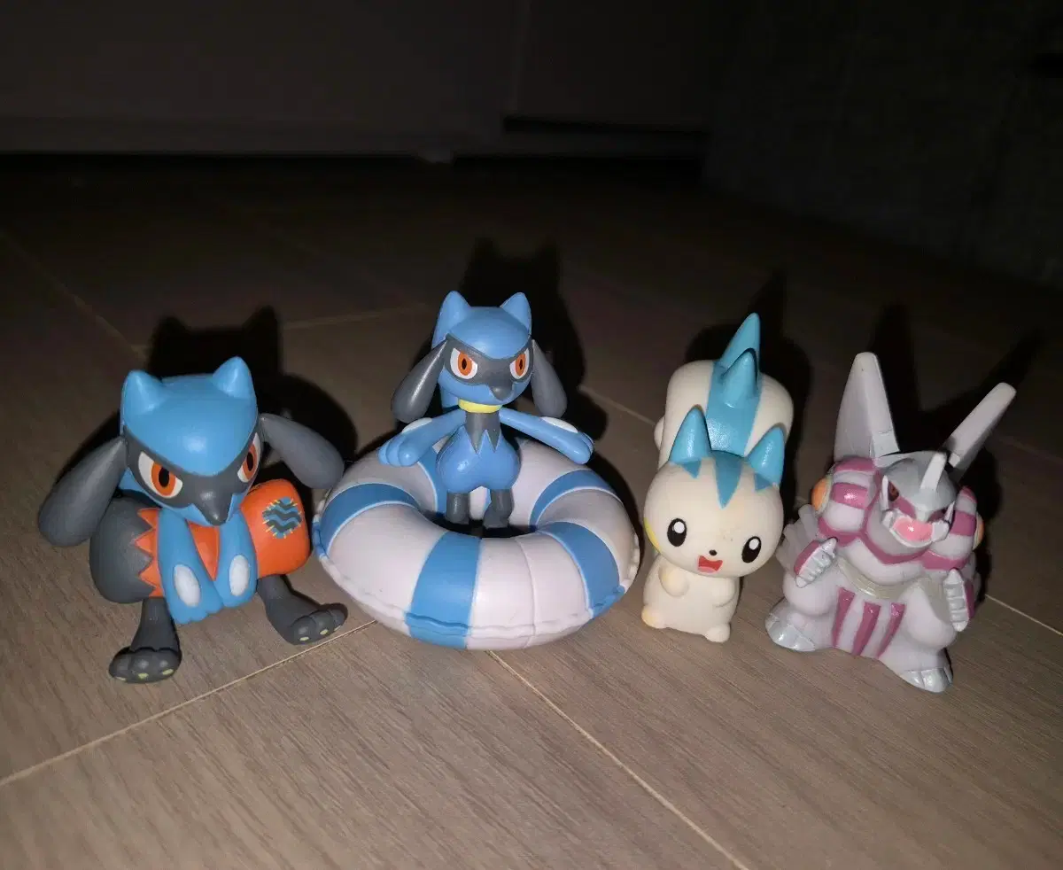 Pokemon Kids Rio Lior Pachirisu Palkia Gacha Figure