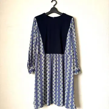 CECICA BLUE 네이비 꽃무늬 원피스