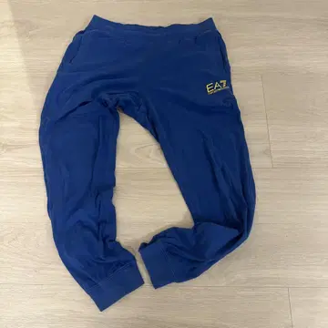 EA7 Emporio Armani 조거 팬츠