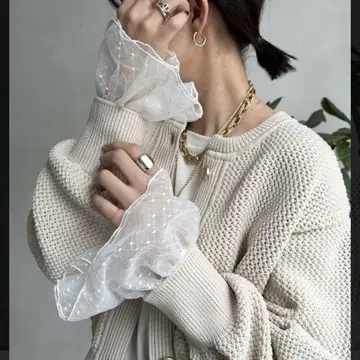DouDou 미사용 소매 튤 플레어 Tee 레이어드