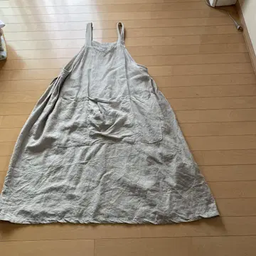 나츄카라 린넨 에이프런 원피스 베이지
