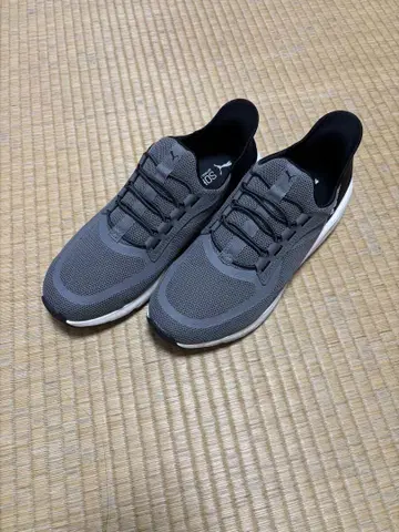 PUMA SOFTFOAM 그레이 스니커즈