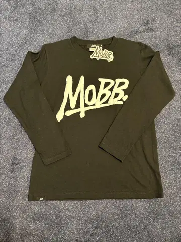 MOBB. 블랙 긴팔 T셔츠 M
