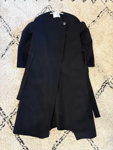 TOMORROWLAND/Ballsey 프리미엄 울 리버 노카라 코트