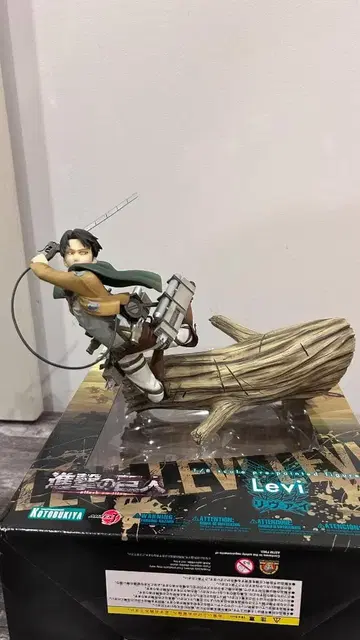 ARTFX J 리바이 진격의 거인 1/8 완성품 피규어 코토부키야