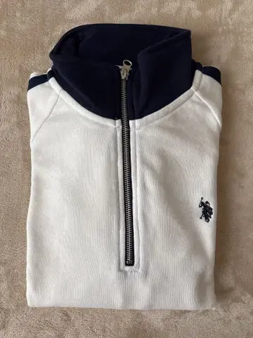 U.S. POLO ASSN. 화이트/네이비 하프 지퍼 트레이닝복