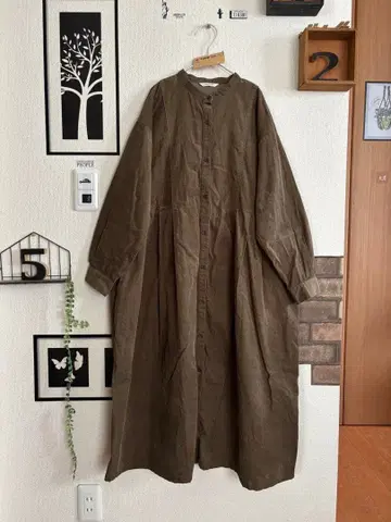 새상품급 겉옷처럼 입을 수 있는 절개 콜 원피스*브라운