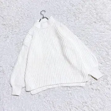 [ INGNI ] 청키 니트 ( M ) 스웨터 모크넥 루즈핏 화이트