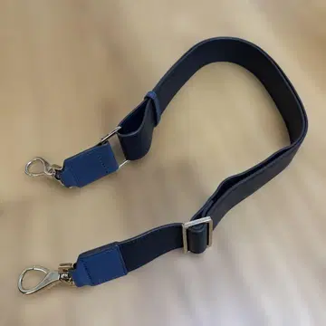 아냐 핸드마치 네이비 숄더 스트랩