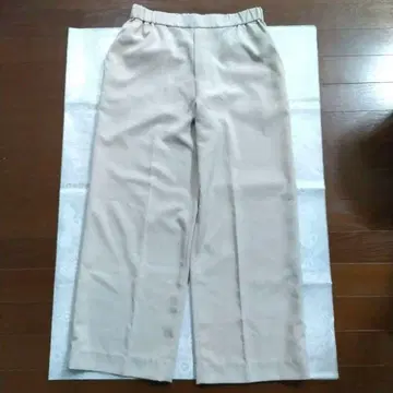 알파 큐빅 팬츠 거의 미사용