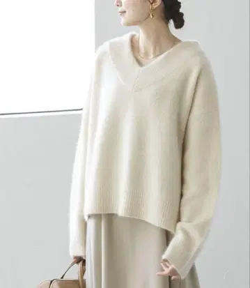 24AW NOBLE YAK/야크 와이드 V넥 니트