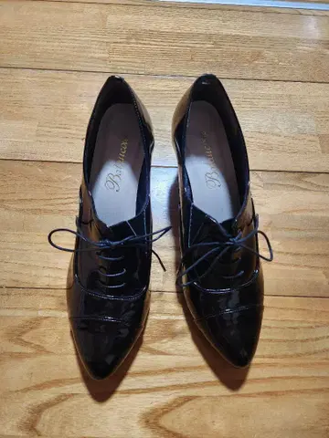 상태 좋음 Balancoire(블랑코와르) 24.5cm 블랙 에나멜 부티