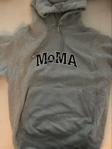 기간 한정 가격 인하 MoMA 로고 그레이 후드티