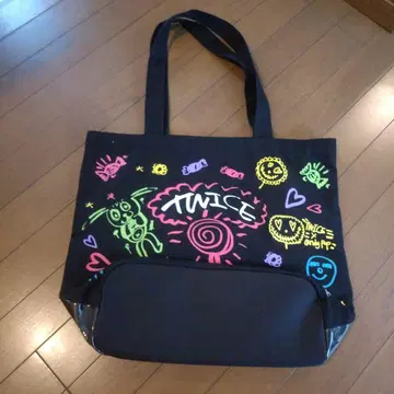 TWICE 토트백 이타백