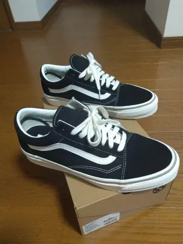 Vans 블랙/화이트 스니커즈 36 올드스쿨