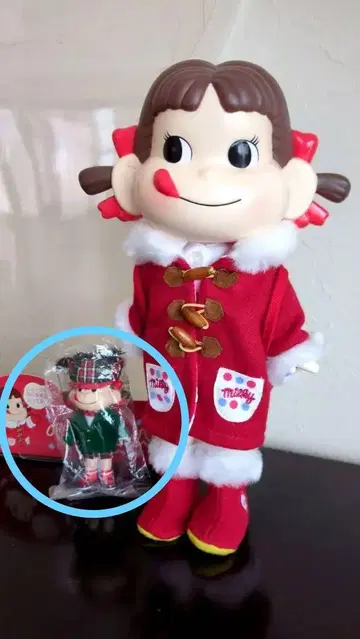 페코짱 인형, 작은 페코짱 덤 포함