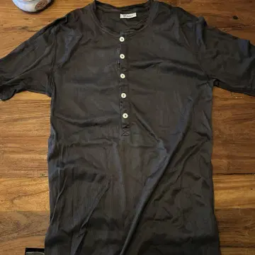 Schiesser 다크 그레이 헨리넥 티셔츠