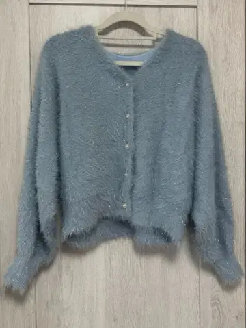 스카이블루 퍼풍 V넥 가디건