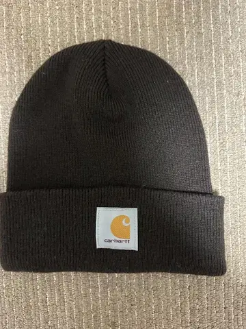 Carhartt 니트 모자 다크 브라운 블랙