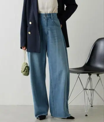 라이트 블루 데님 와이드 팬츠