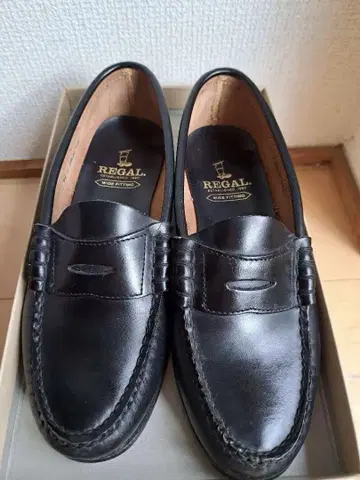 REGAL 블랙 로퍼