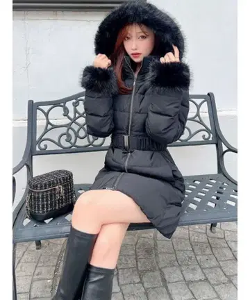 RESEXXY 후드 부착 다운 코트