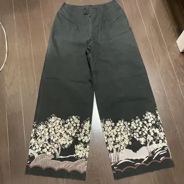 꽃무늬 프린트 블랙 와이드 팬츠