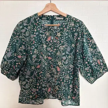 리버티 리플래티 쉽스 타나론